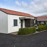 4 Seasons Guest house Sao Roque do Pico