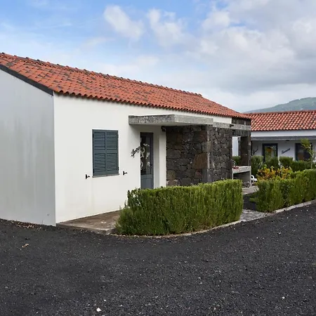 4 Seasons Guest house Sao Roque do Pico