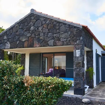 4 Seasons Πανσιόν São Roque do Pico